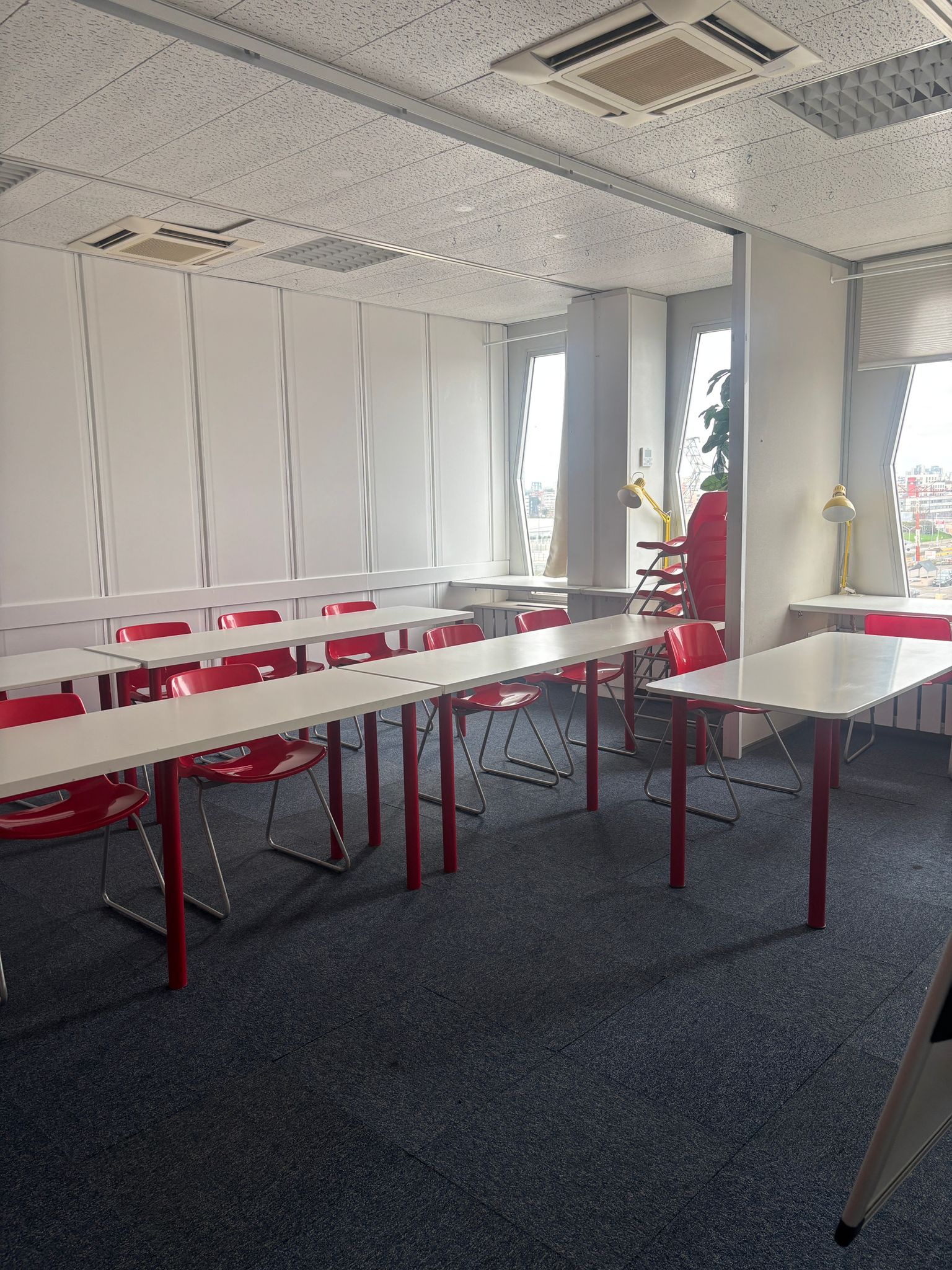 Salle de formation Mission Formations à Thiais - vue secondaire